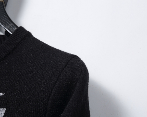 ブランドセーター全体デザイン